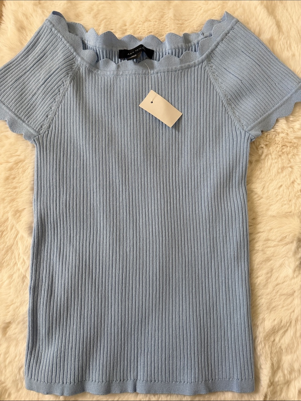 NWT Ann Taylor Light Blue Scalloped Off-Shoulder Ribbed Knit Top